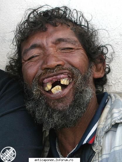 Cam cata lume are boala pe caponee? - multa muie de la fani :))))))))))) - Anti caponee